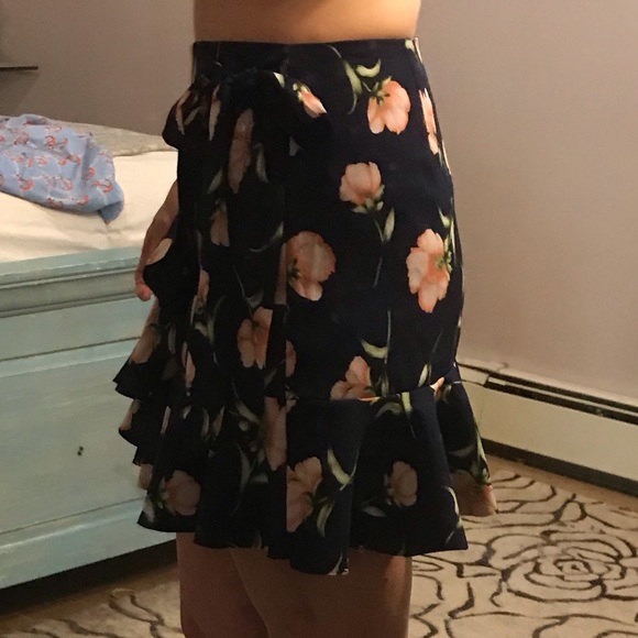 Floral mini skirt - Picture 4 of 7